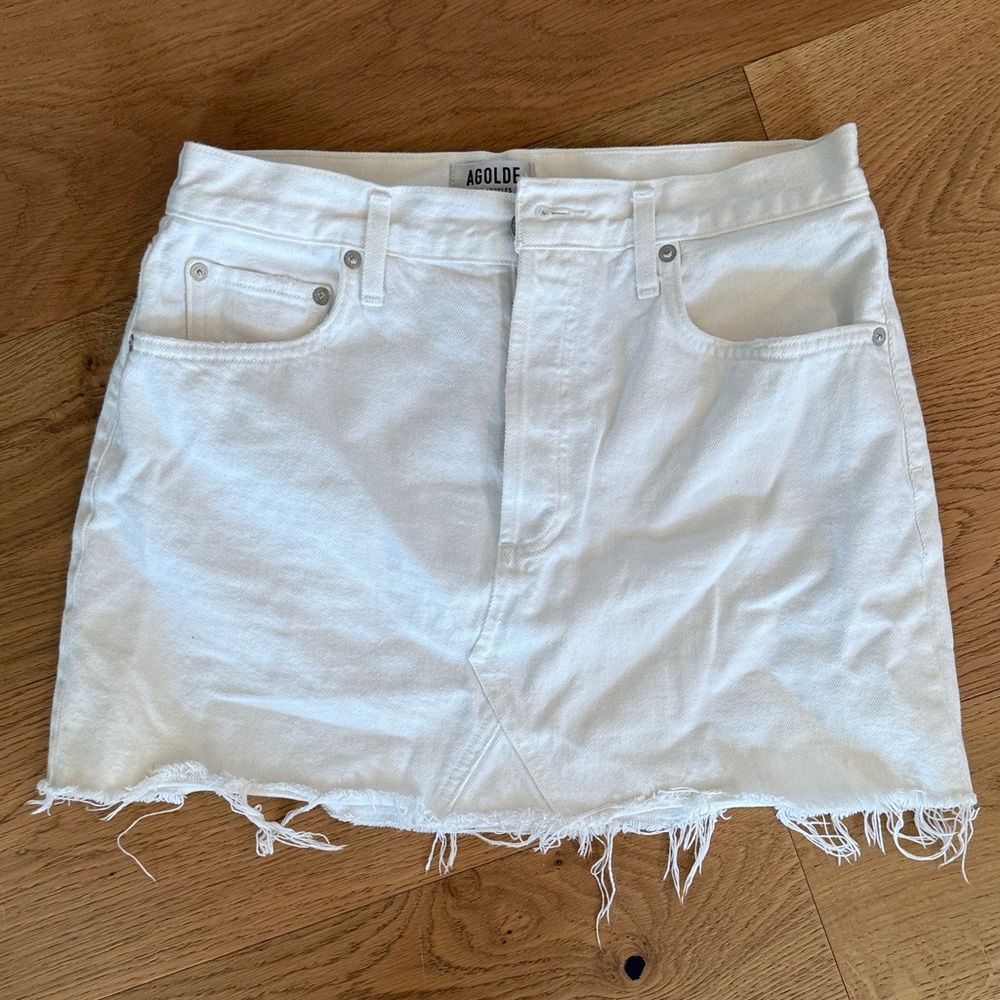 Agolde Ivory Denim Skirt with Frayed Hem